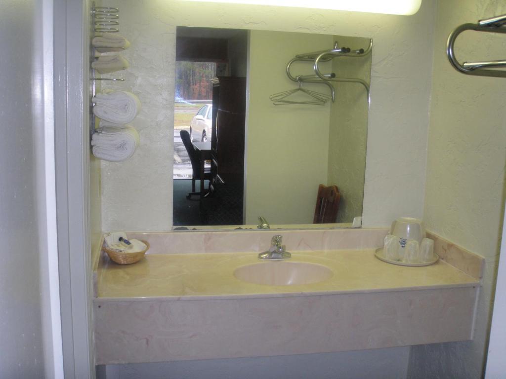 Applegate Inn Cleveland Bilik gambar